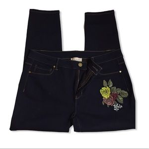 NWOT Philosophy Rose Embroidered Dark Wash Jeans